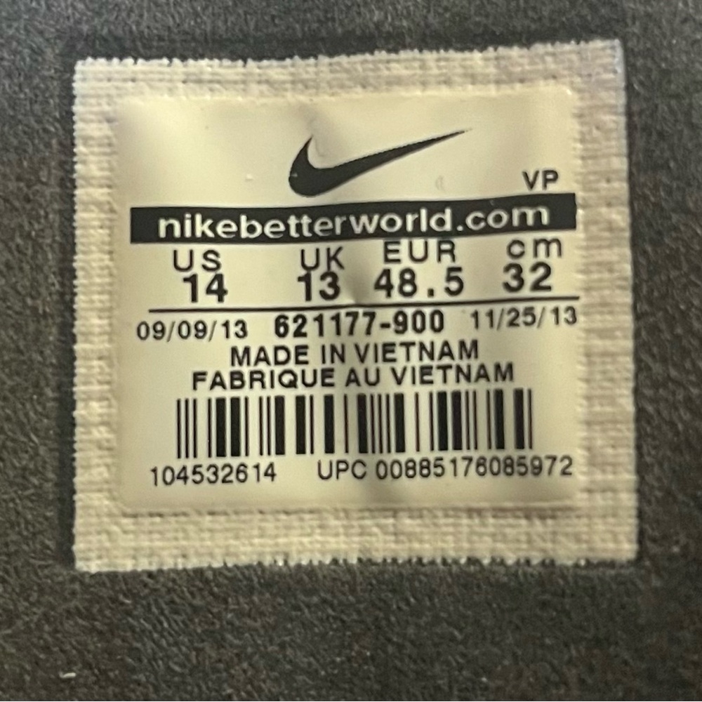 Nike - Picture 6 of 6